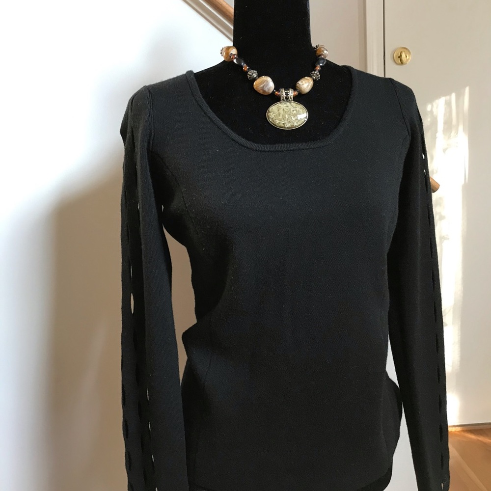 Tahari knit Top